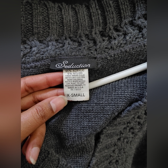 Cropped Single Button Sweater - Picture 2 of 3